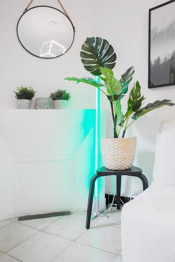 Gregbnb-Com - T2 37M2 - Climatise - Parking Inclus - Balcon - Wifi Fibre - Appartement No1 Toulon Eksteriør billede